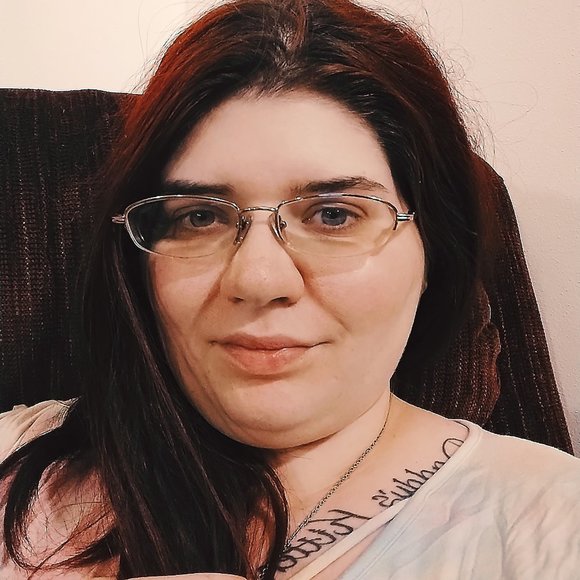 Meet your Posher, Jessica - Picture 5 of 16